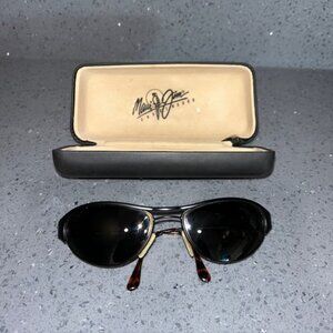 Rare Maui Jim Sunglasses MJ 157-2M Made In Italy MJ 157 Polarized Black Lenses